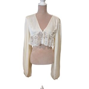 JAGGER & STONE The Milly Blouse Ivory Lace Trim Cropped Balloon Sleeve Bolero